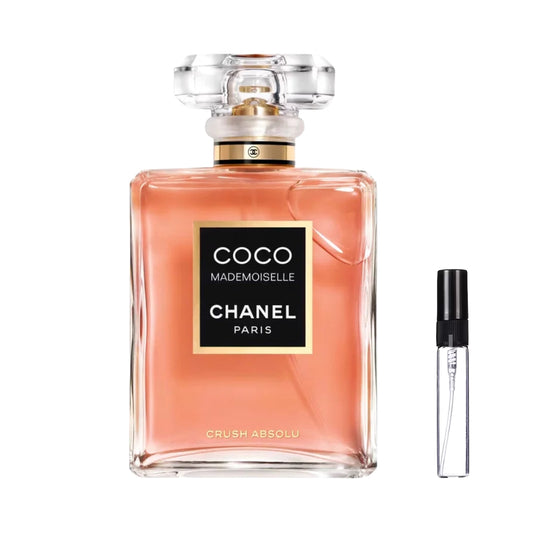 Elegancki, prostokątny flakon perfum Chanel Coco Mademoiselle Crush Absolu w odcieniu ciepłego różu z czarno-złotą etykietą i przezroczystym korkiem, dostępny jako szklana fiolka odlewki – ODVARO