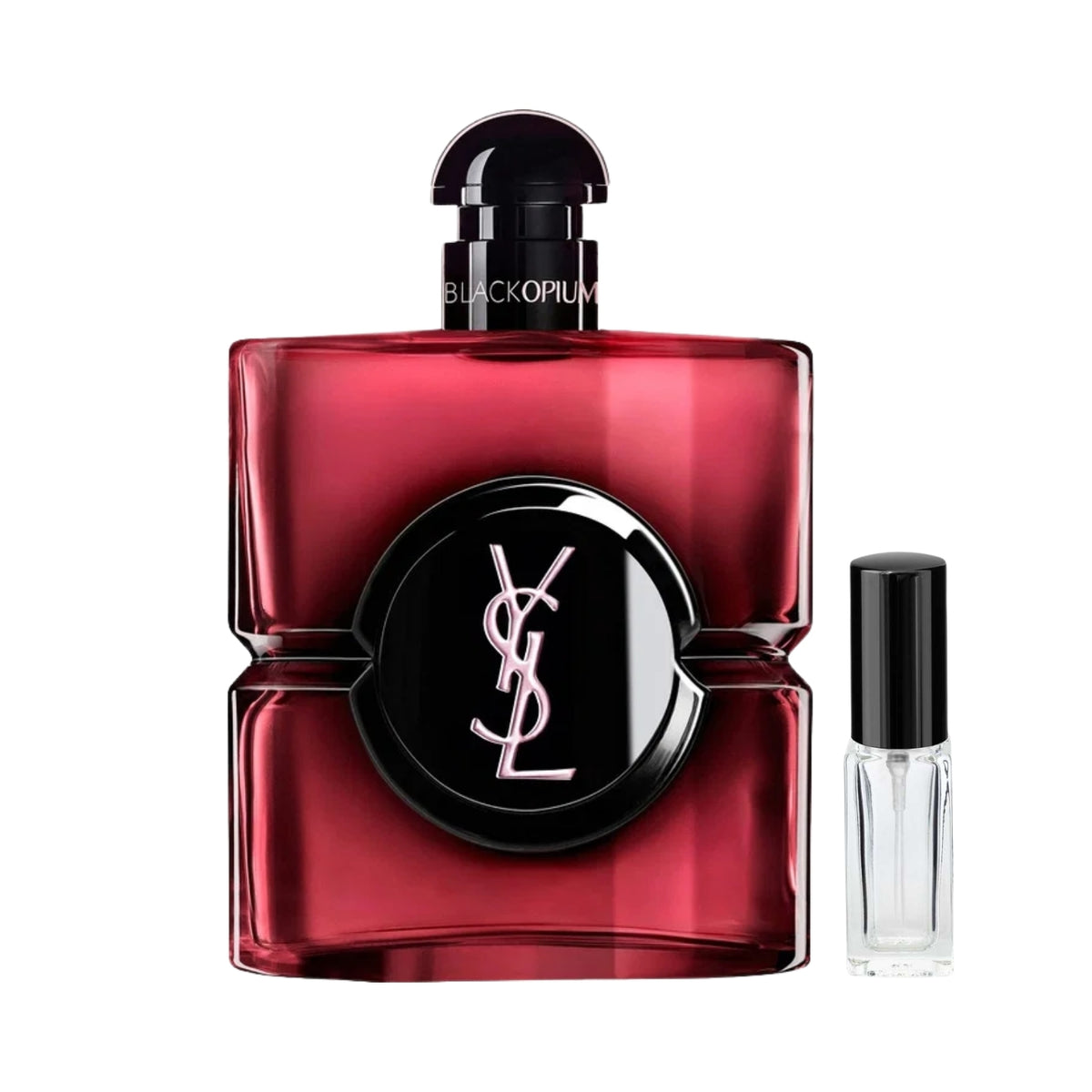 Ciemnoróżowy, kwadratowy flakon perfum Yves Saint Laurent Black Opium Pink Glaze z czarnym korkiem i okrągłym logo YSL, obok którego znajduje się szklana fiolka odlewki – ODVARO.